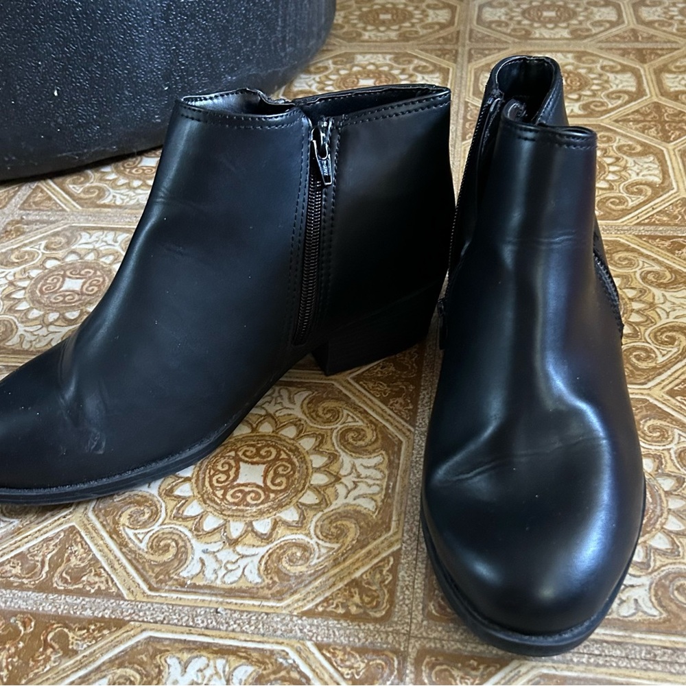 Black Leather Women’s Ankle Boots